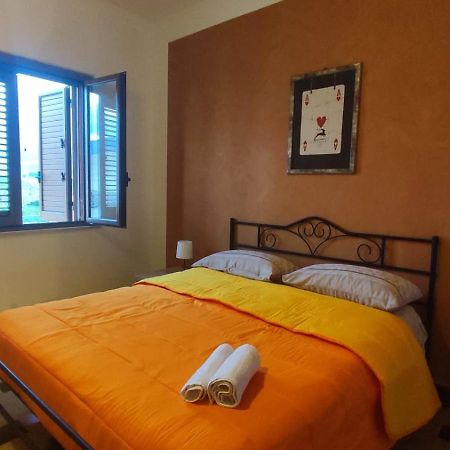 Casa Di Mitri Bed & Breakfast Carini Bagian luar foto