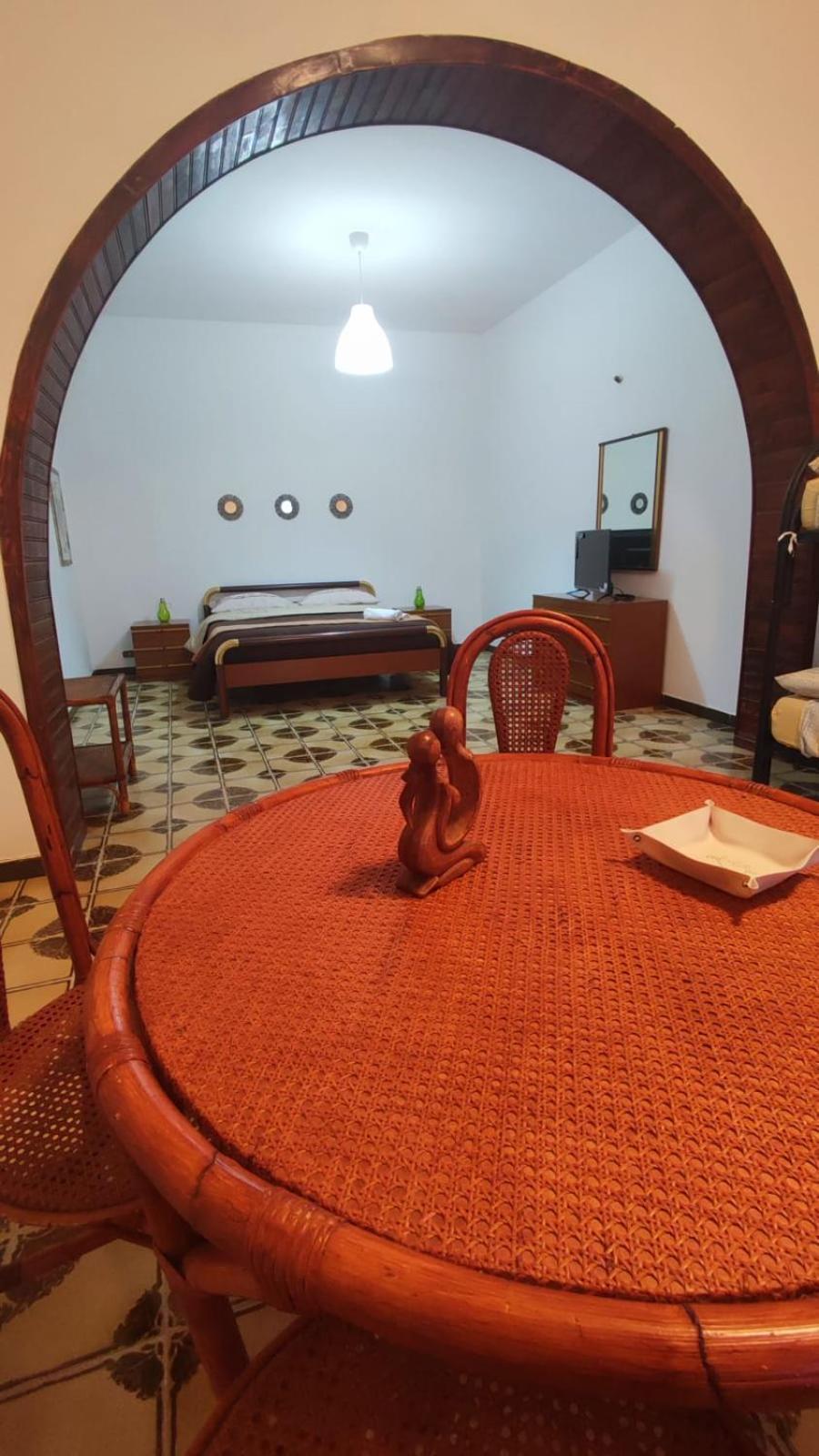 Casa Di Mitri Bed & Breakfast Carini Bagian luar foto
